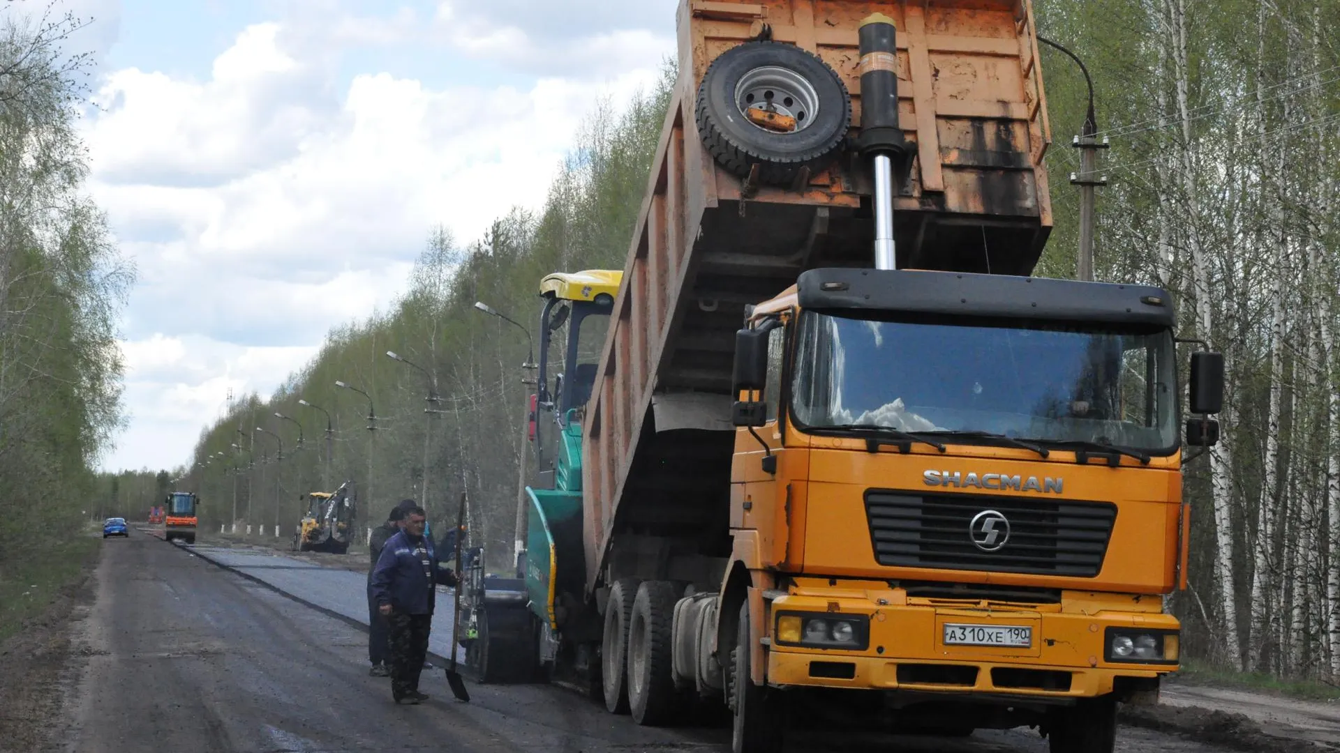 Ремонт дороги к предприятию в Электрогорске ведут с опережением сроков