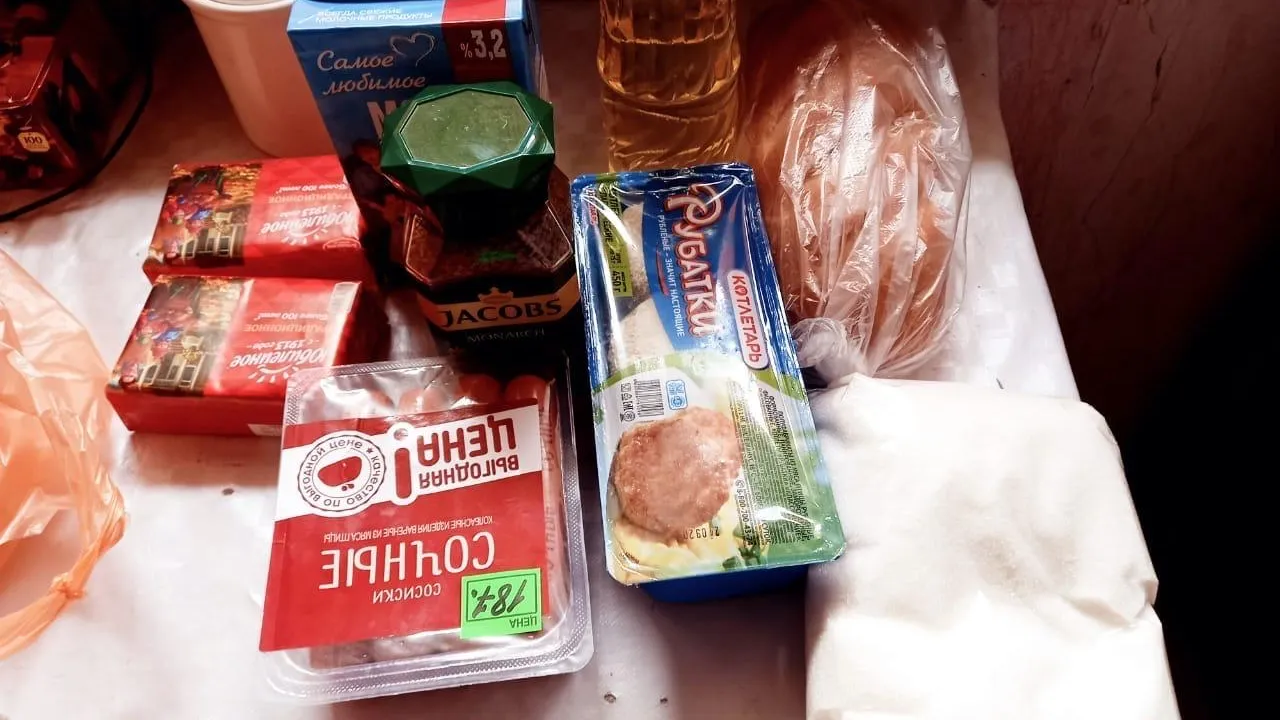 Волонтеры Подольска передали продуктовые наборы двум нуждающимся семьям