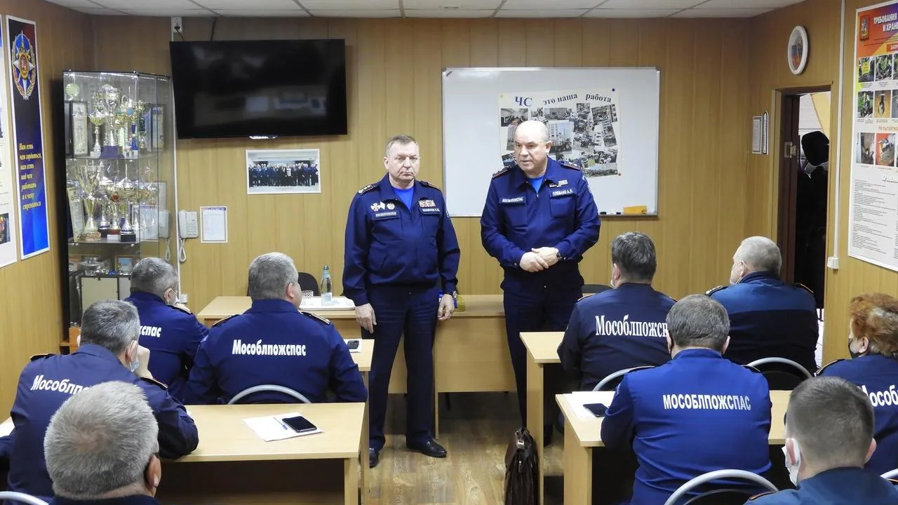 Пожарные и спасатели Балашихи и Ногинска стали лучшими в Подмосковье за 2021 г