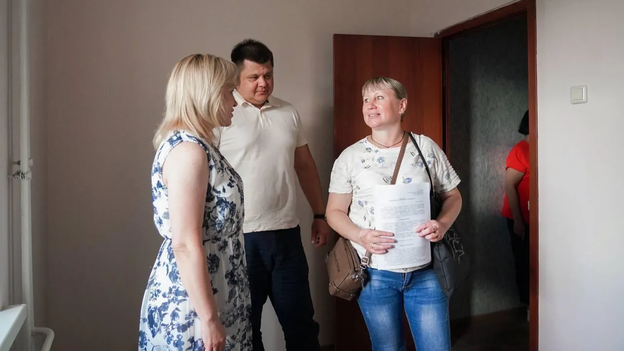 Клинчанке, стоящей в очереди на получение жилья, выдали ключи от квартиры