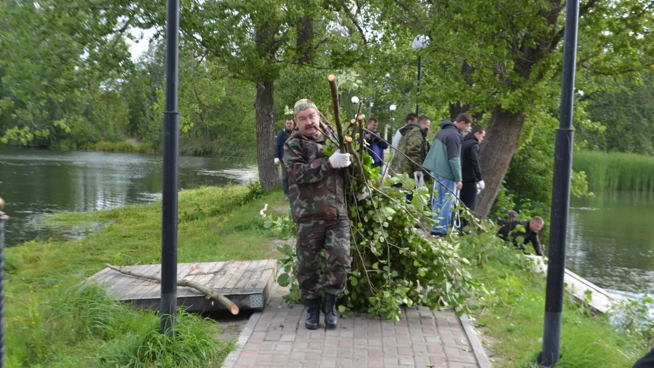 Городской субботник по очистке Теплых озер прошел в Электрогорске