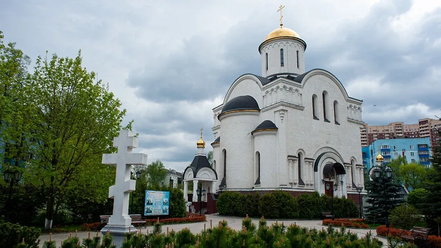 Праздничные мероприятия пройдут в храмах Люберец в День семьи, любви и верности