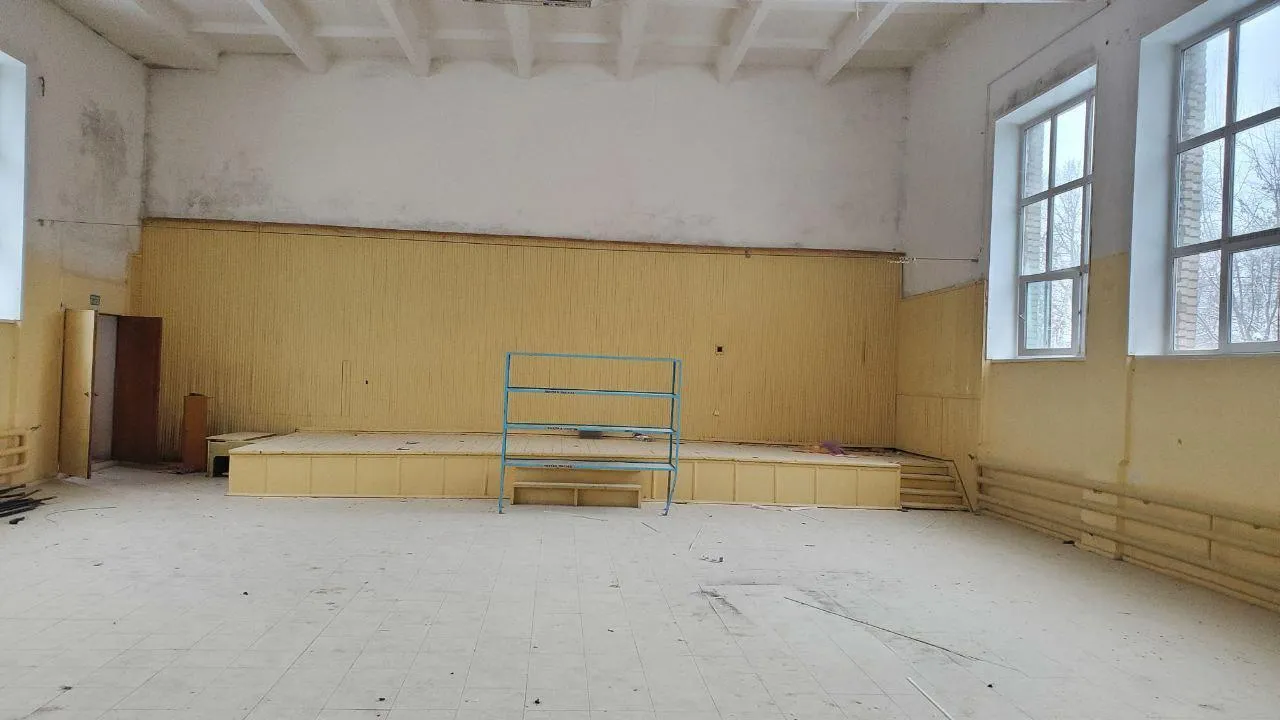 В Подольске строители завершают демонтажные работы в ходе капремонта школы № 21