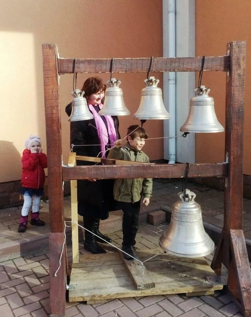 Храм Новомучеников и исповедников Российских, Вконтакте