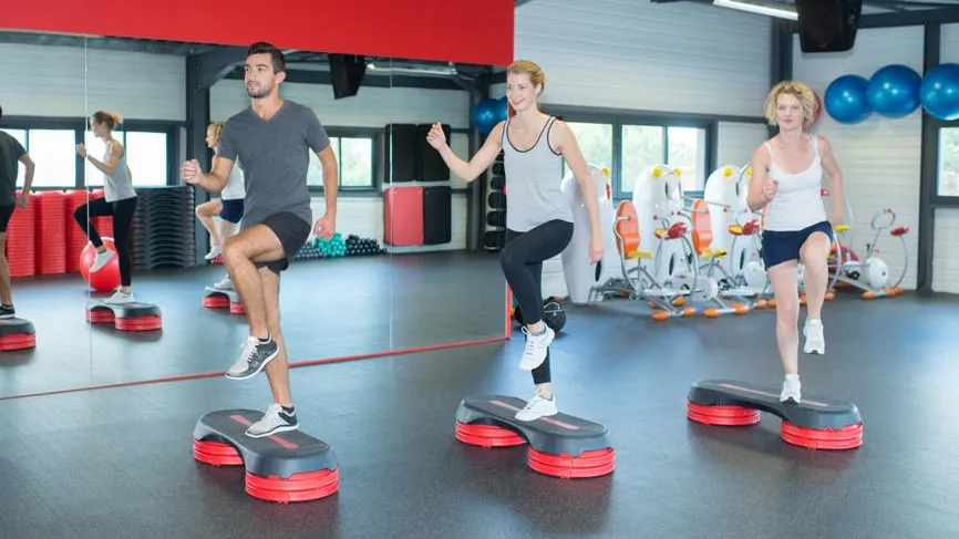 Врач Ачкасов рекомендовал обращаться к экспертам для безопасных занятий спортом