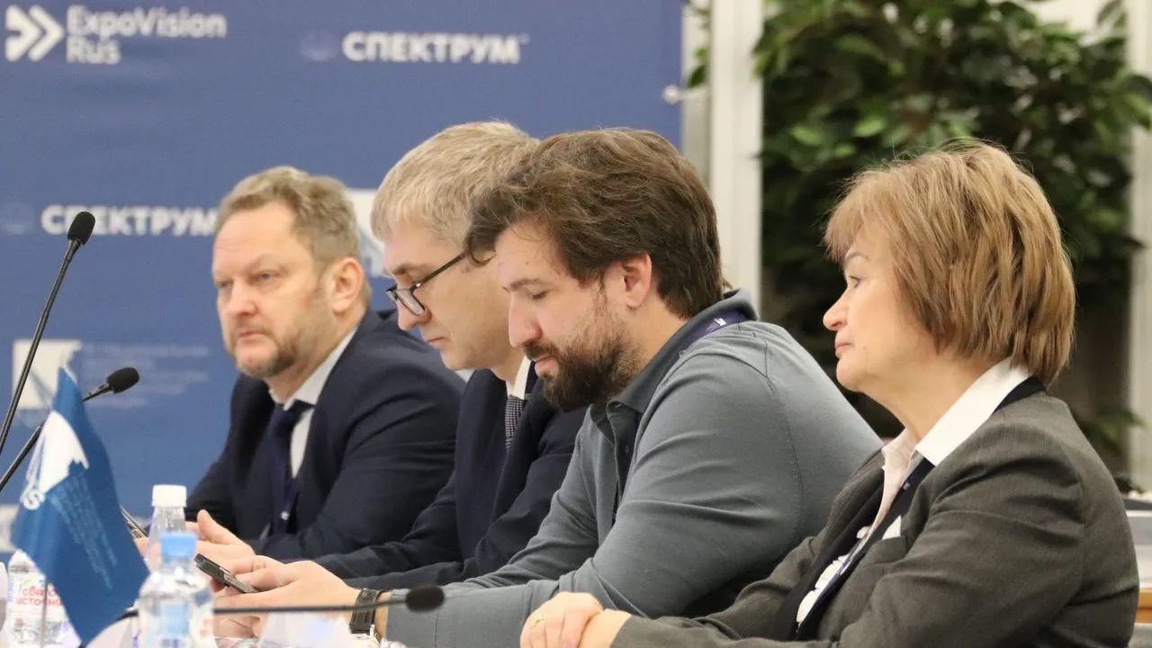 Директор ГКУ «Мособлэкомониторинг» выступил с докладом на авиавыставке «NAIS 2024»