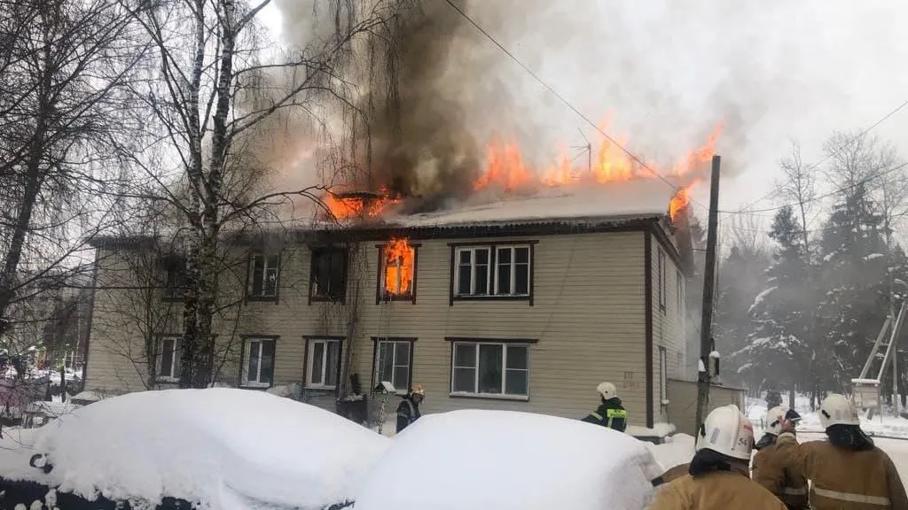 Жильцов сгоревшего в Красногорске дома расселили во временное жилье