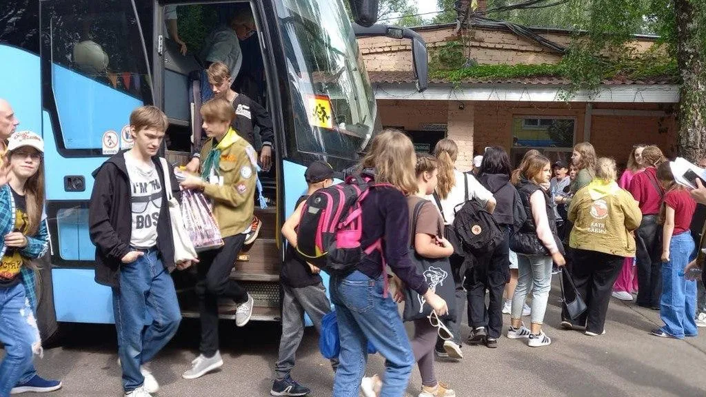 В Подольске более 130 детей отправили в лагерь «Ромашка»
