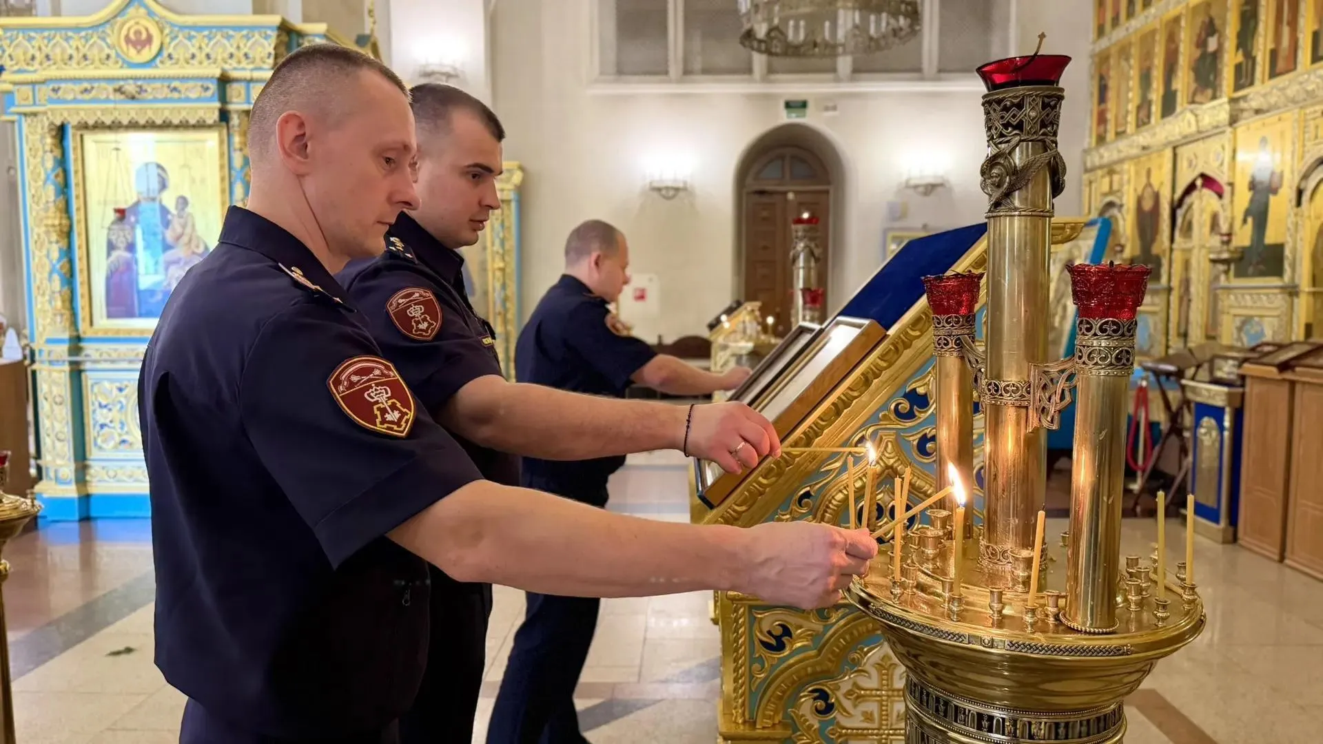Росгвардейцы Одинцовского округа посетили литургию в День Крещения Руси