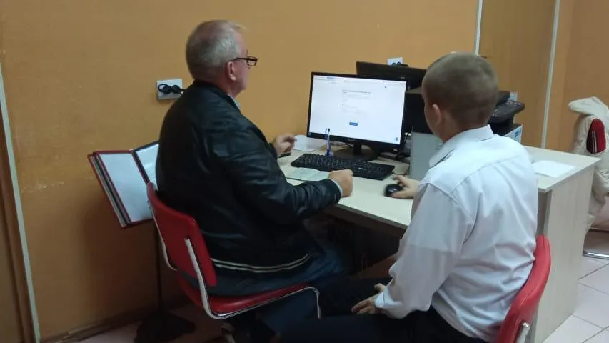 Более 100 долголетов обучились компьютерной грамотности в МФЦ Домодедова за месяц
