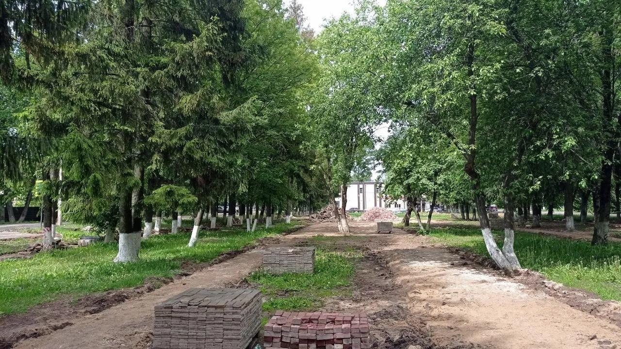 В поселке Тучково Рузского округа приступили к реконструкции Аллеи Славы