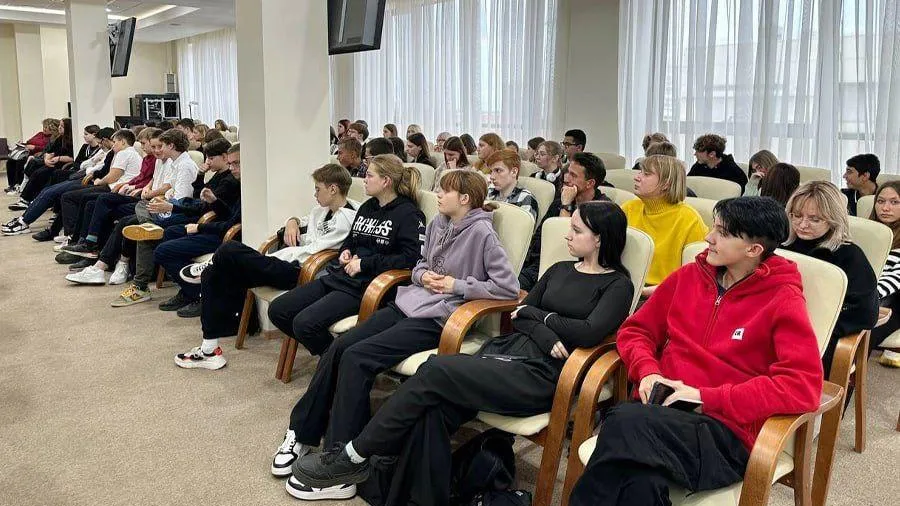 В Дубне старшеклассникам рассказали о программе «Моя будущая профессия»
