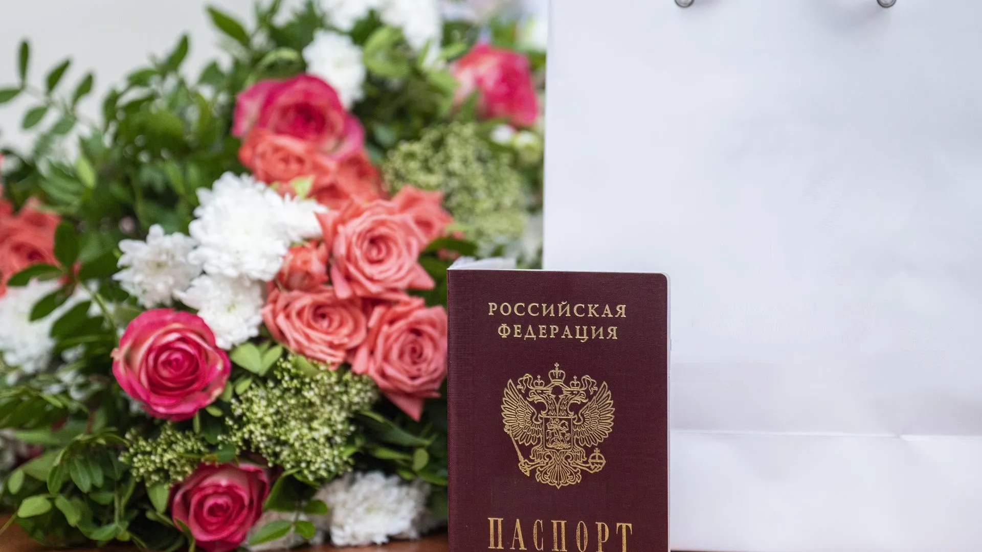Юным жителям Подольска торжественно вручили их первые паспорта