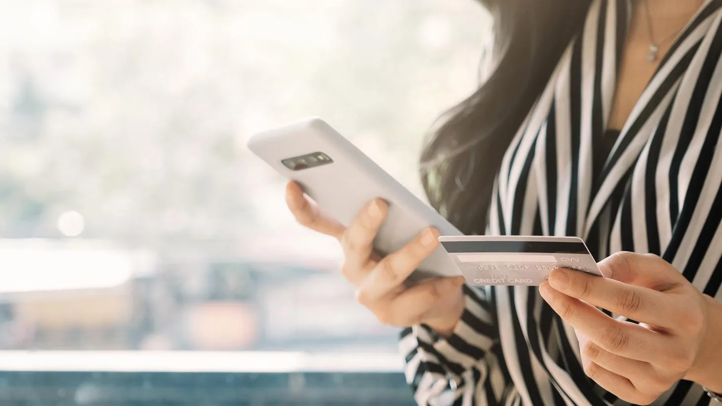 Греф: маркетплейсы из-за скидок недоплатили 1,5 трлн рублей налогов в 2025 г