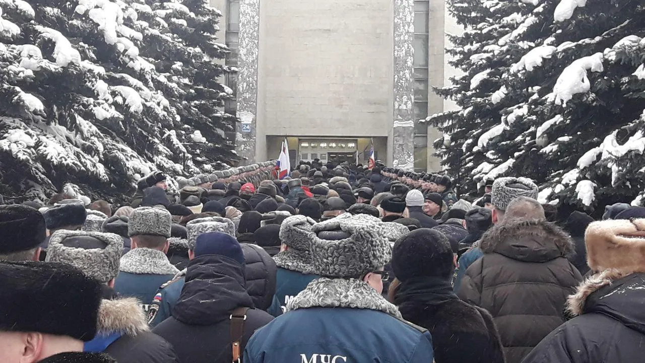 Москвичи простились с легендой МЧС генерал‑лейтенантом Михайликом