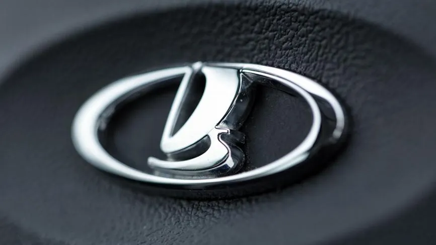 Взять хайп под контроль: почему «АвтоВАЗ» регистрирует бренд «Можно, а зачем?»