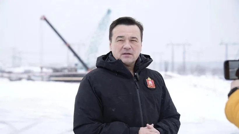 Воробьев поблагодарил волонтеров, информирующих о голосовании по благоустройству