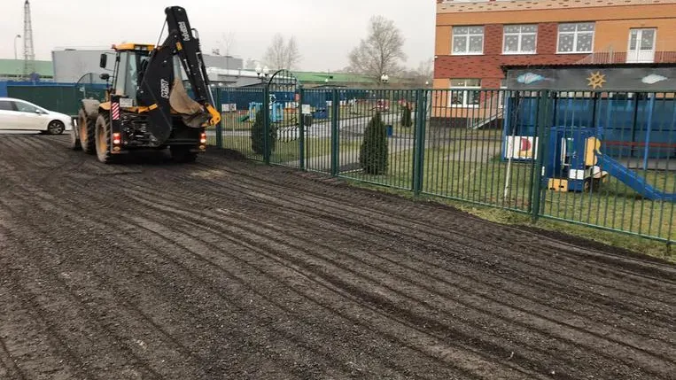 Территорию нового детсада в Котельниках начали благоустраивать
