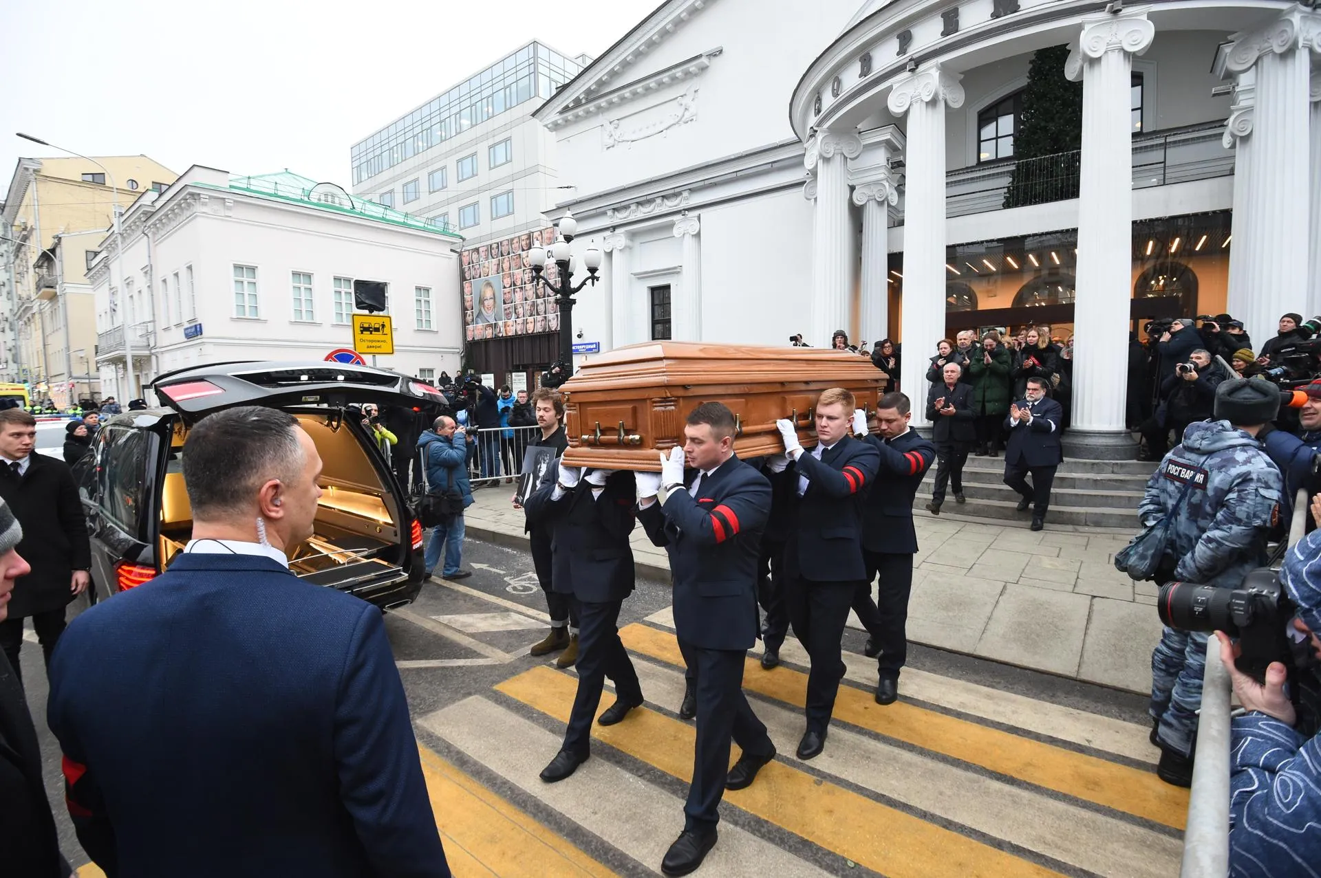Александр Манзюк