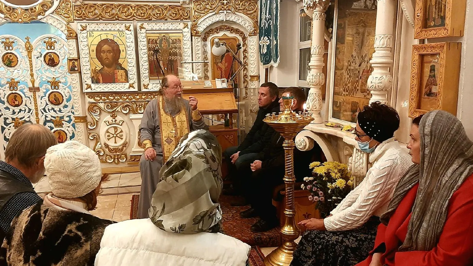 Активисты Подольска провели волонтерский молебен в храме Всех Святых деревни Сергеевка