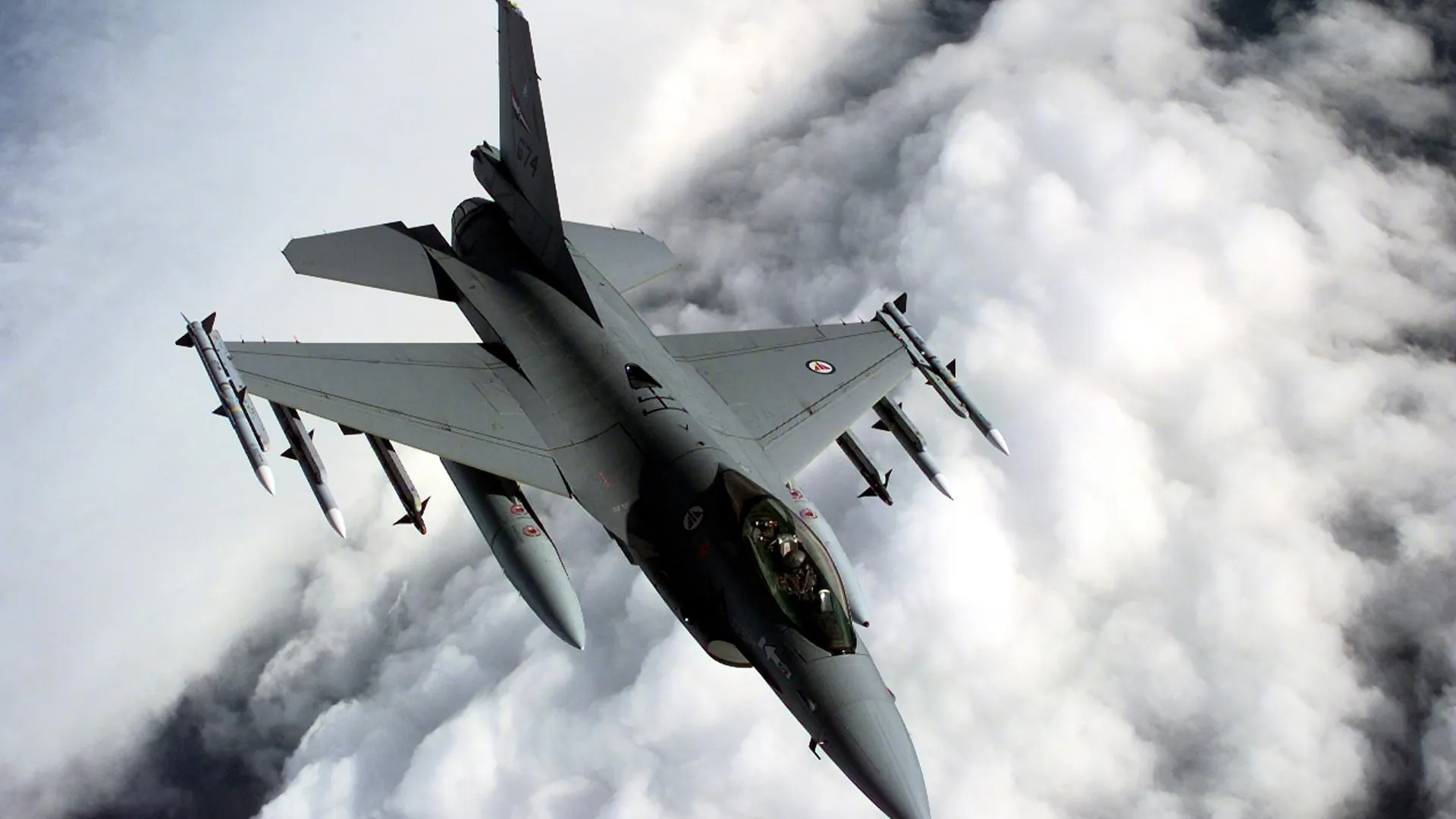Дроны на радарах, F-16 в воздухе: ночной инцидент на румынско-украинской границе