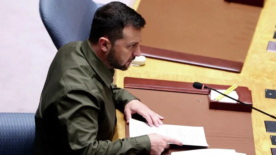 Зеленский будет угрожать «грязной бомбой» ради сохранения войны и власти
