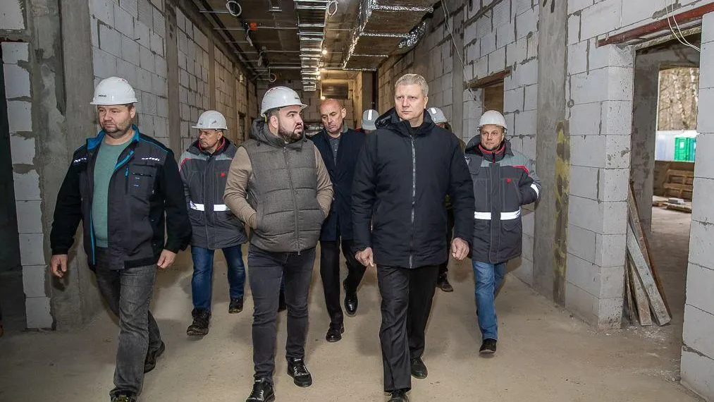 В Одинцове новая школа в жилом квартале «Семейный» готова на 54%