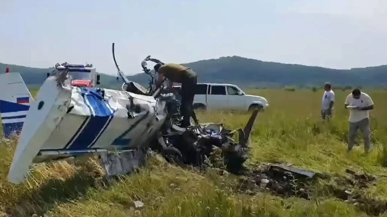 Пилот легкомоторного самолета ЗЛИН-142 разбился и погиб в Приморском крае