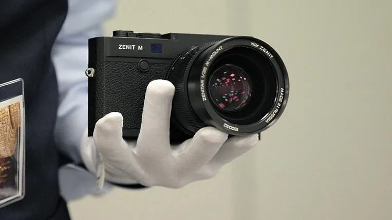 Завод Красногорска представил камеру «Zenit M» на международной фотовыставке в Германии