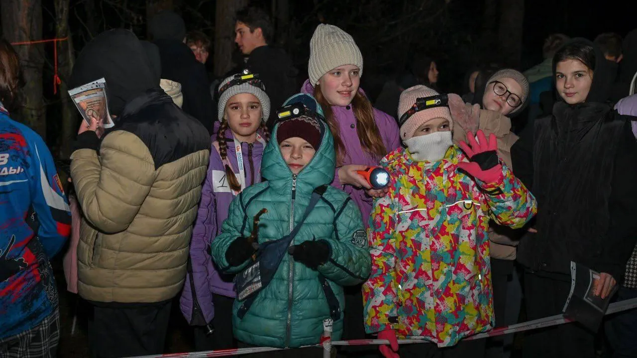 В Серпухове прошли соревнования по ночному ориентированию среди школьников