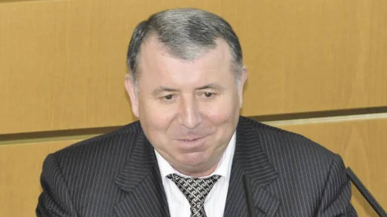 Сергей Расулов