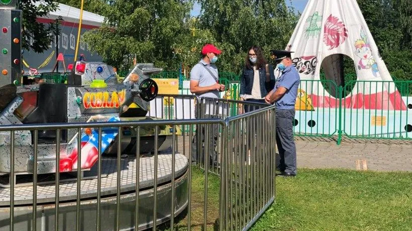 Более 40 нарушений в работе подмосковных аттракционов выявили за майские праздники