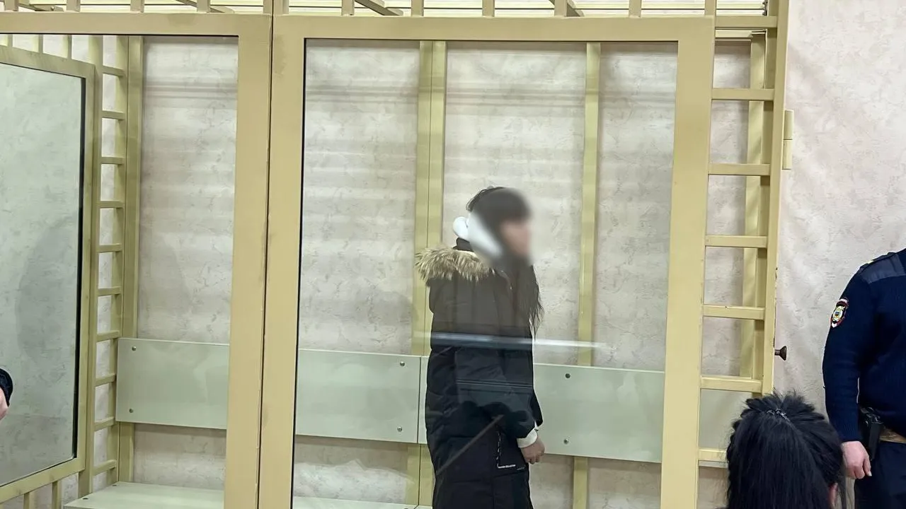 Суд арестовал мать убитого отчимом 7-летнего мальчика в Калининградской области