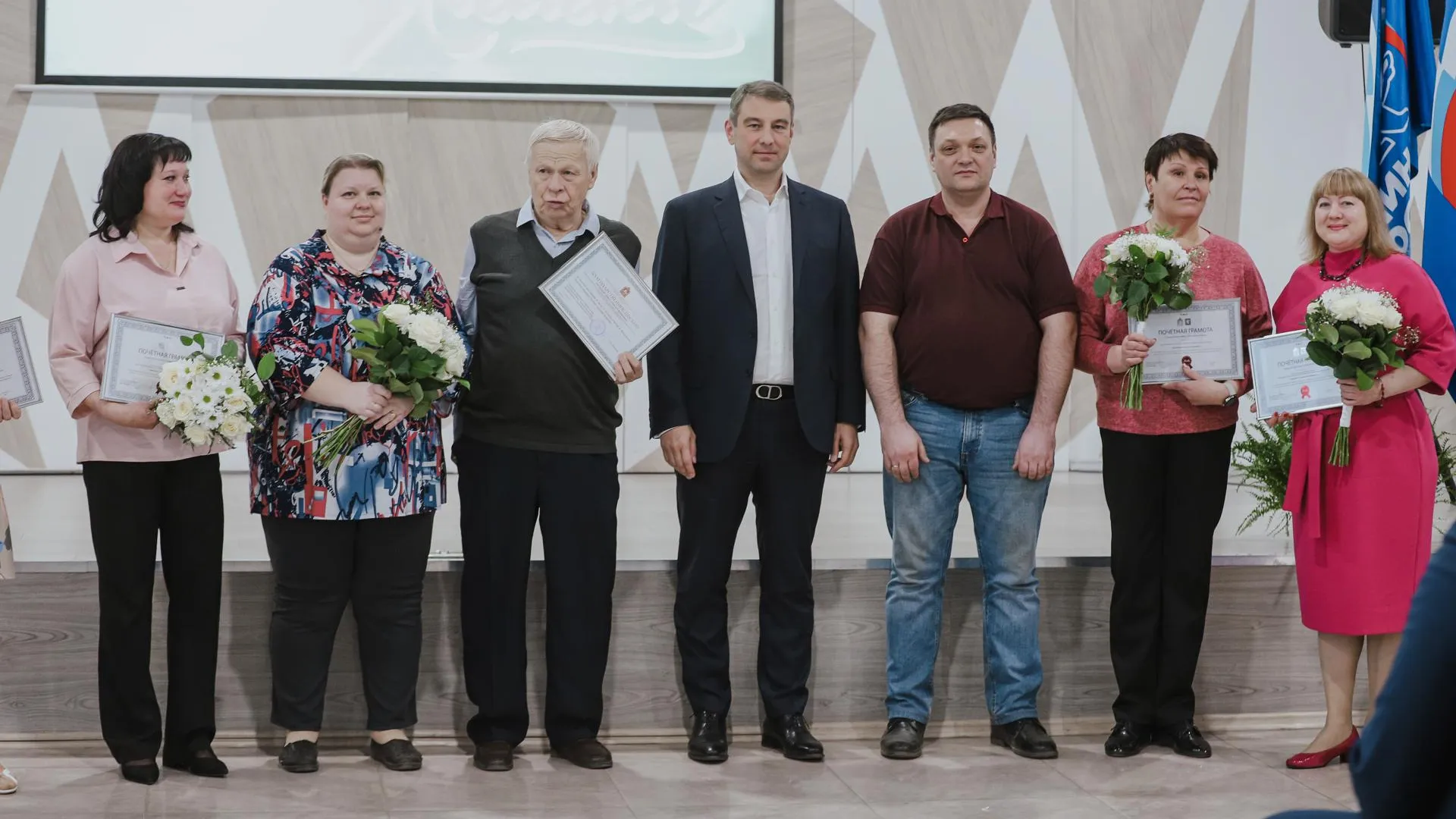 Глава Химок поздравил жителей с Праздником труда Московской области