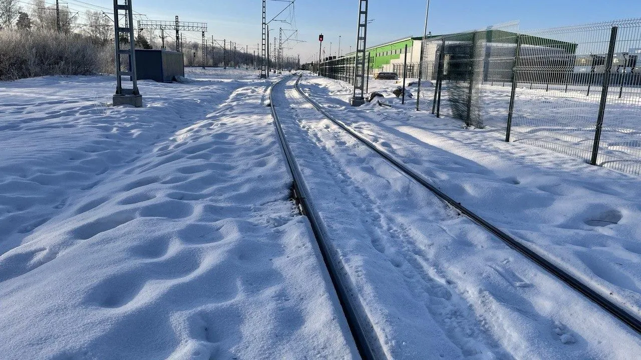 Жителям Подмосковья рассказали про опасность нелегальных троп через железную дорогу