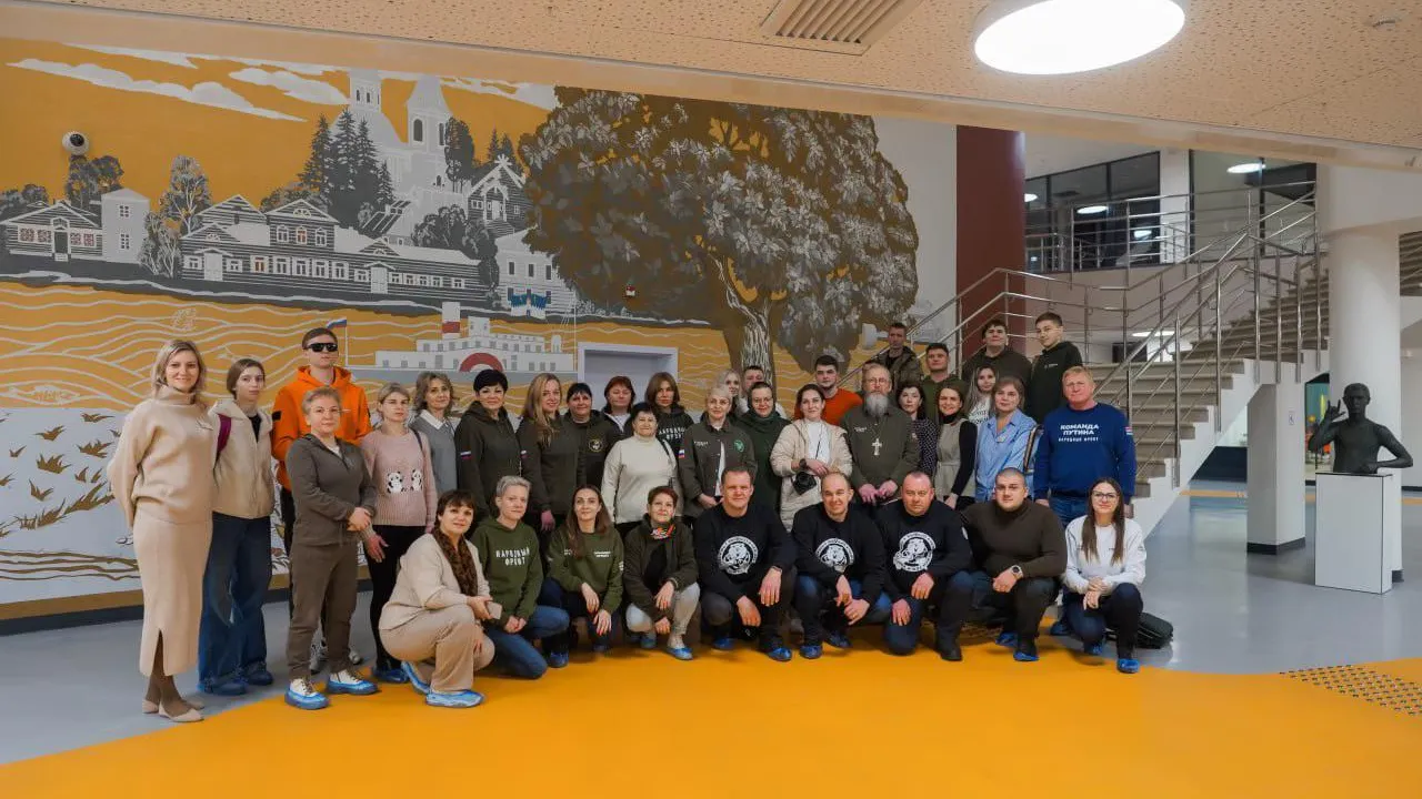 Военные волонтеры ОНФ познакомились с реабилитационным центром Подмосковья