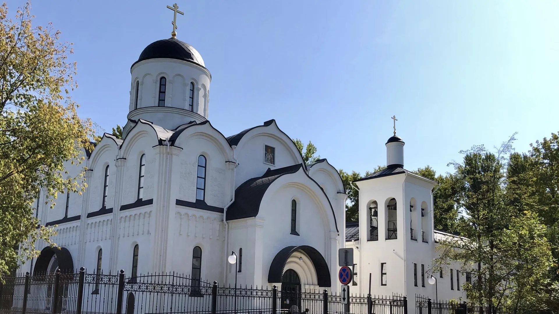 Десять храмовых комплексов построили в Москве в 2019 году