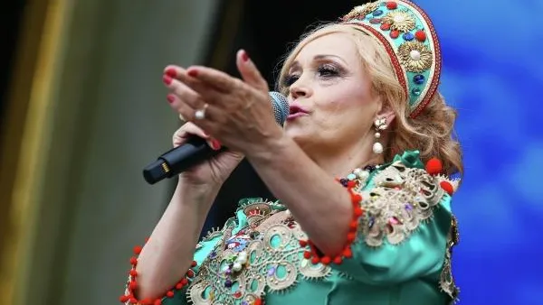 Очередь вместо концерта: люди стояли по 1,5 часа перед выступлением Кадышевой