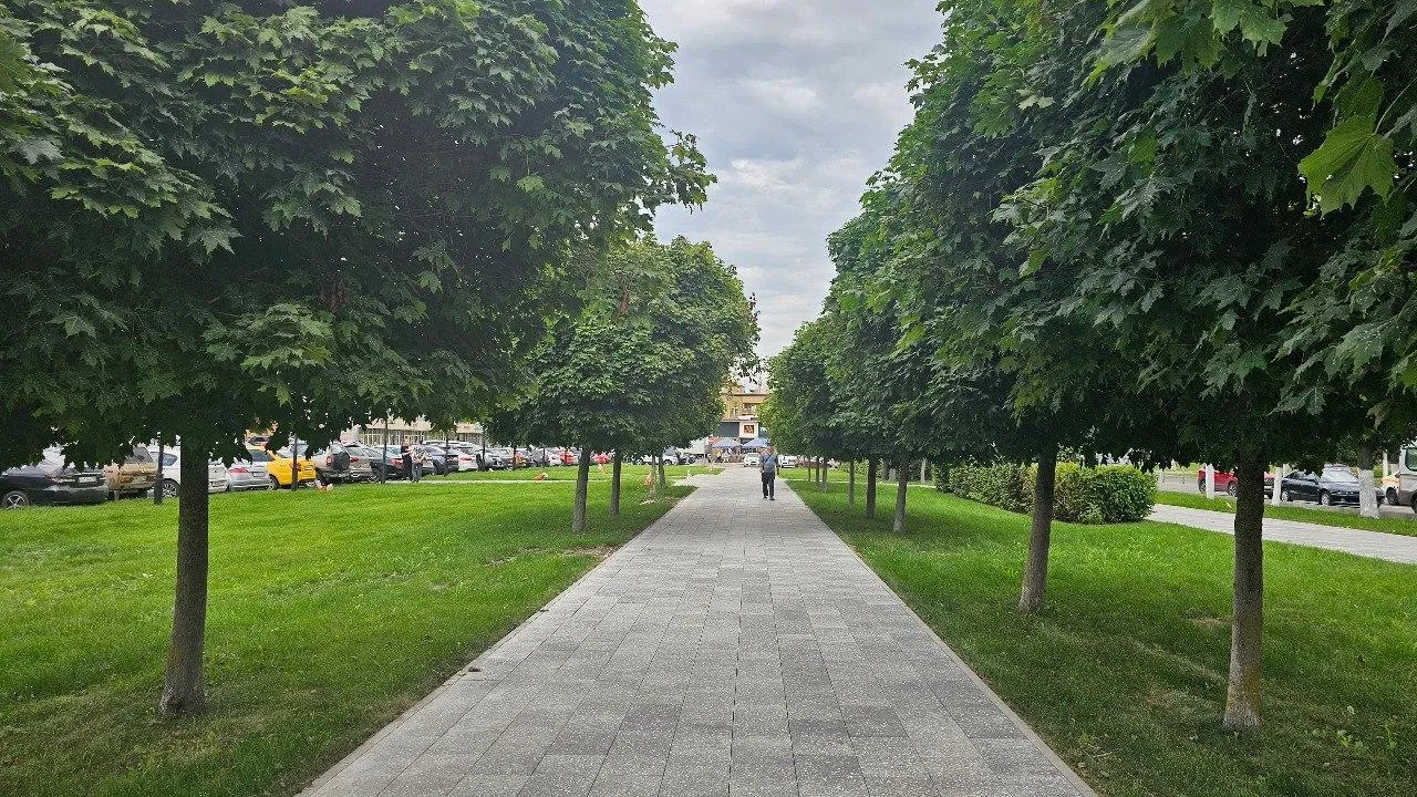 Благоустройство Советской площади в Дмитрове выполнено наполовину