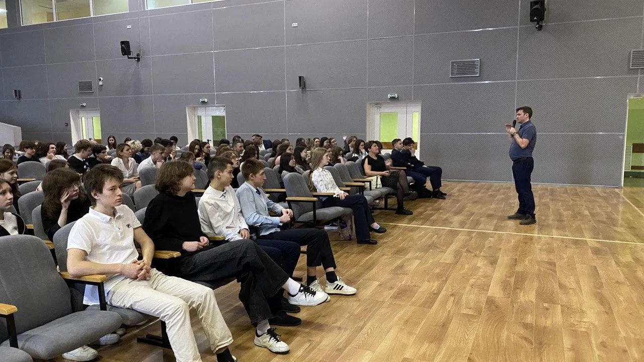 В Балашихе проходит цикл открытых уроков «История успеха» для старшеклассников