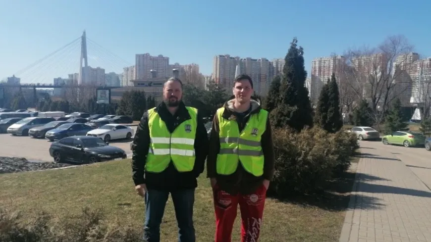 Дружинники напомнили жителям Красногорска об опасности детских игр у воды