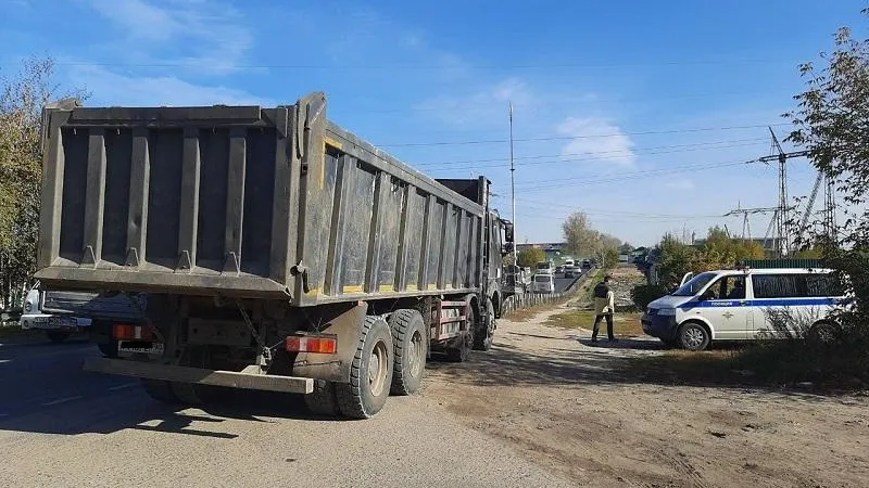 На Зенинском шоссе в округе Люберцы пресекли незаконную перевозку стройотходов