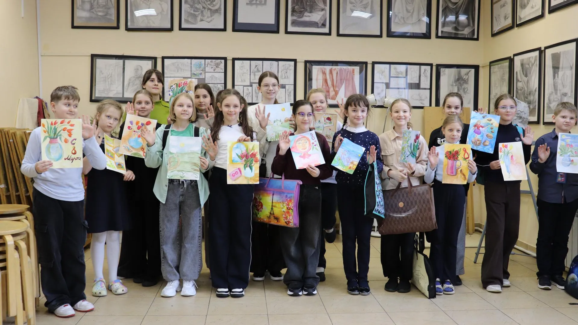 Юные художники Реутова провели мастер-классы к 8 Марта