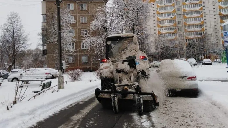 90% дворов в микрорайоне Климовск Подолька очистили от снега