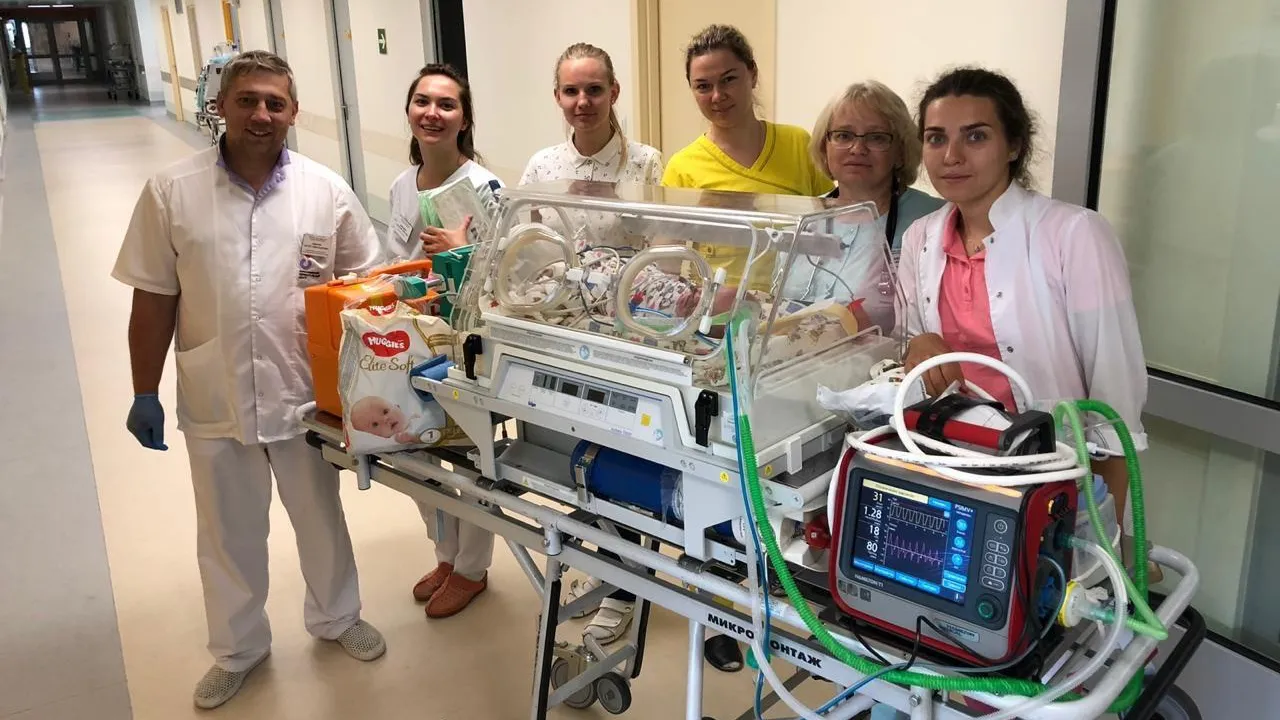 Врачи Наро‑Фоминского перинатального центра выходили ребенка весом 740 г