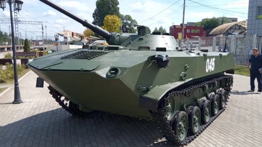 Памятник боевой машине десанта БМД‑1 открыли в Кубинке Одинцовского округа в День ВДВ