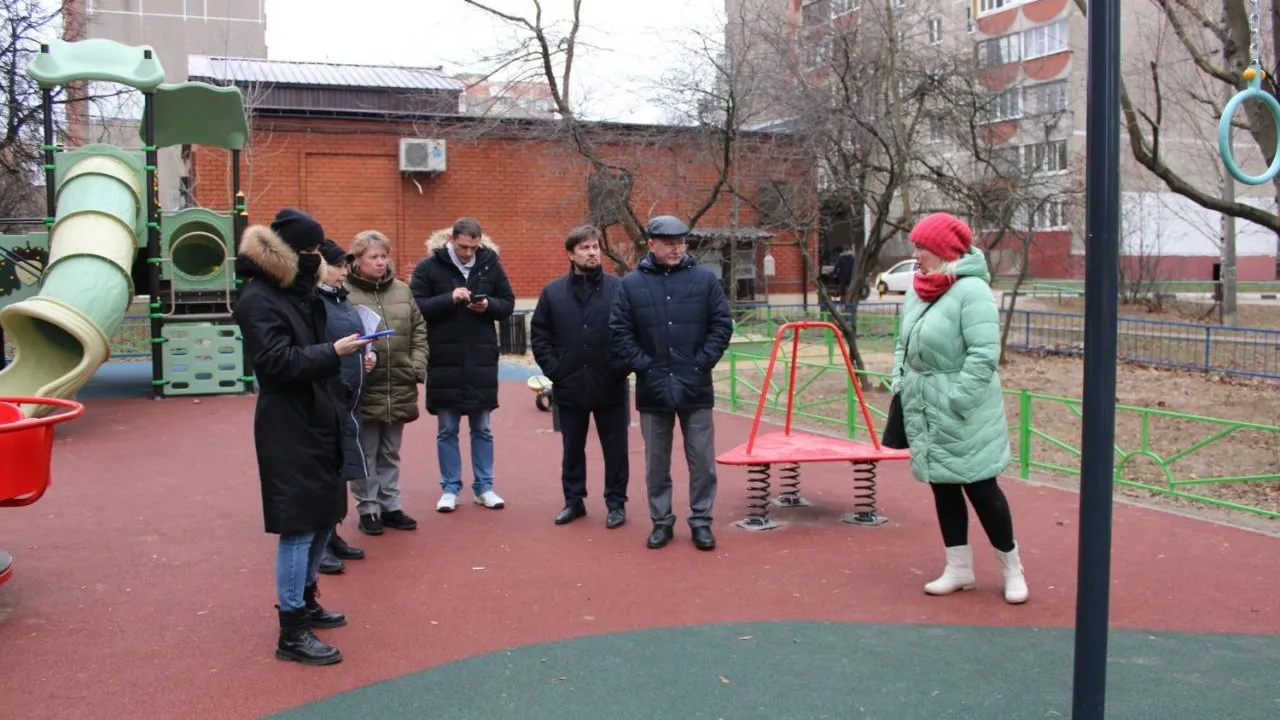 Покрытие новой детской площадки восстановят в Подольске