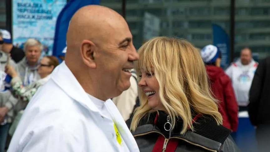 Пригожин признался, что 20 лет влюблен в Валерию «как пацан»