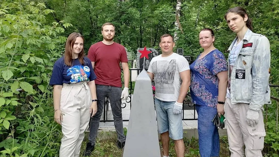 Могилы героев ВОВ привели в порядок в Подольске
