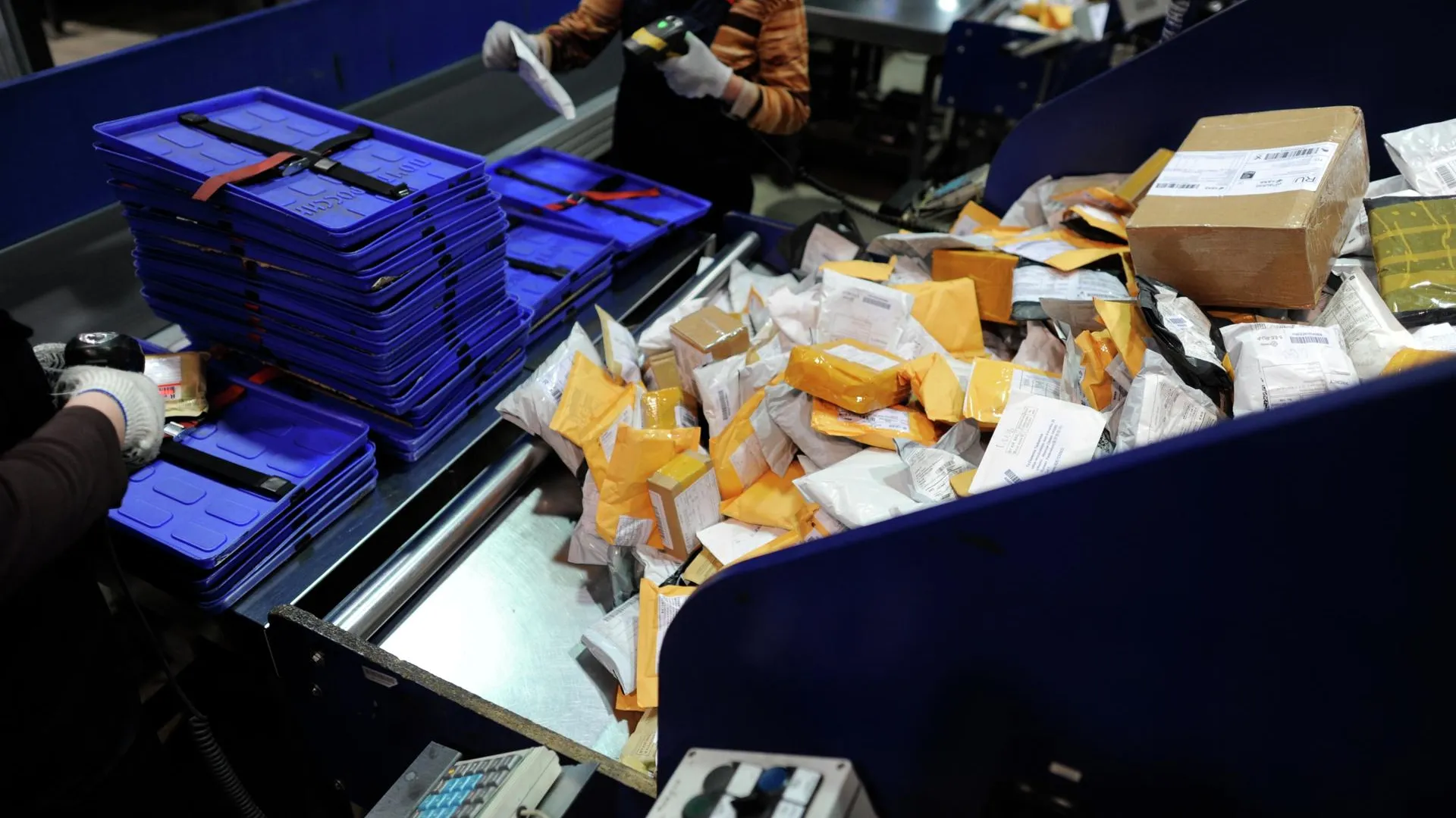 Объемы работы сортировочного центра в Подольске выросли на четверть с начала года